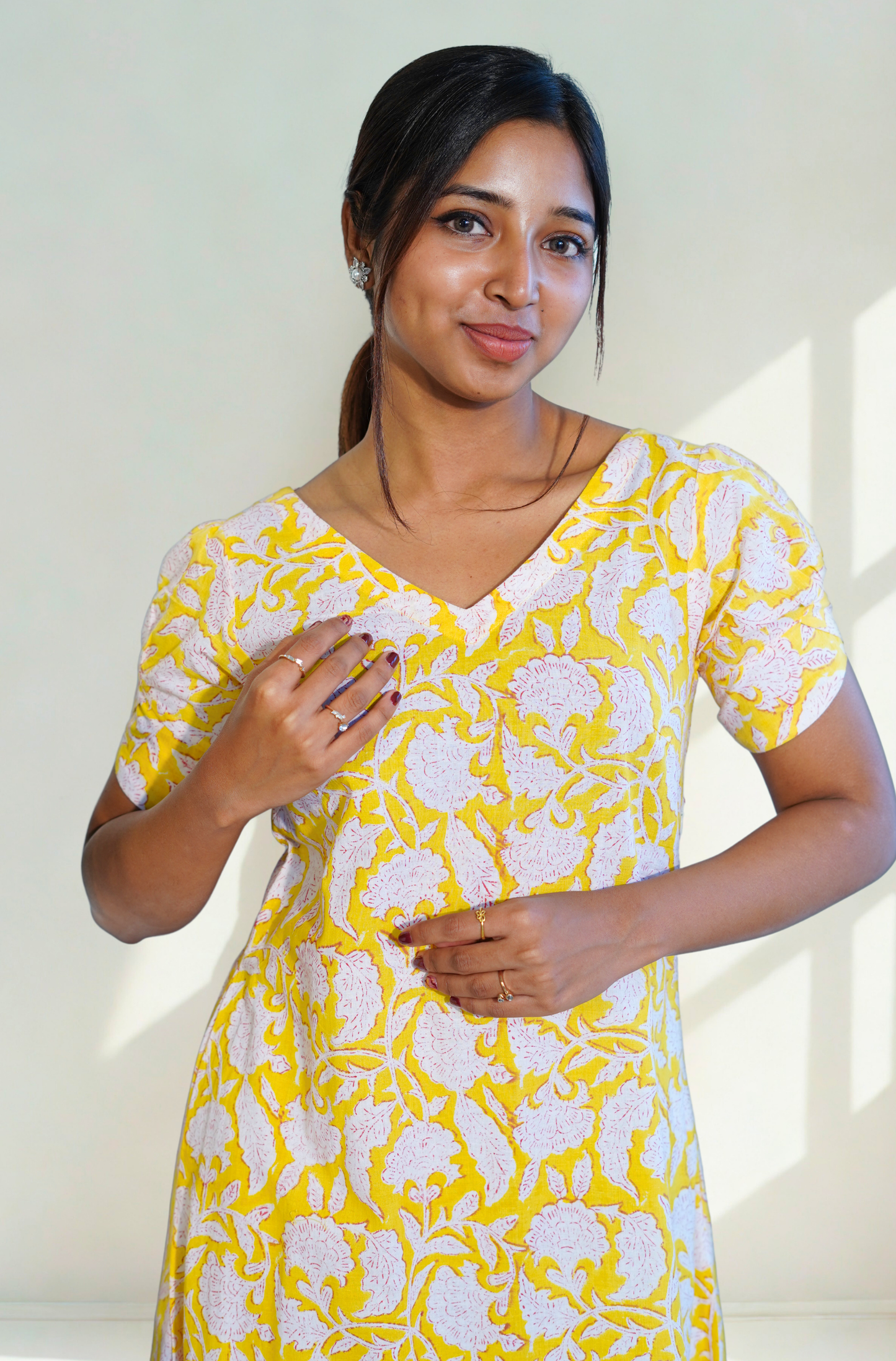 Sunny yellow Puff sleeved day dress