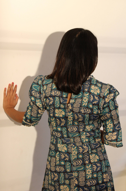 BLUE FITTED DRESS DRESS