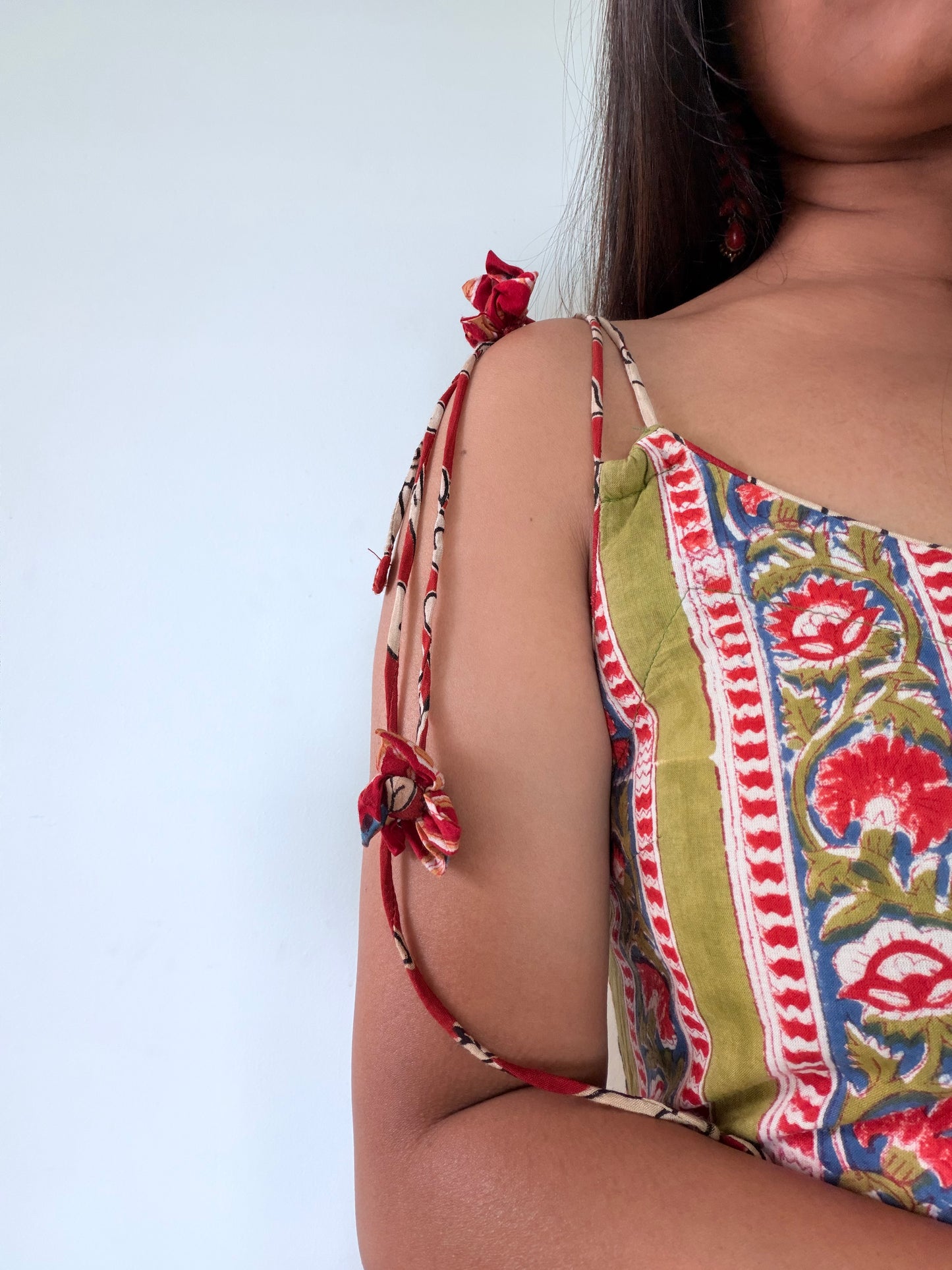 GREEN EUROPEAN WAIST TASSELS DRESS