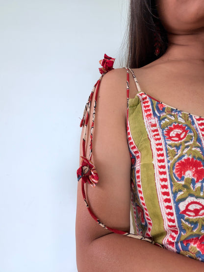GREEN EUROPEAN WAIST TASSELS DRESS