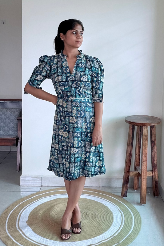 BLUE FITTED DRESS DRESS